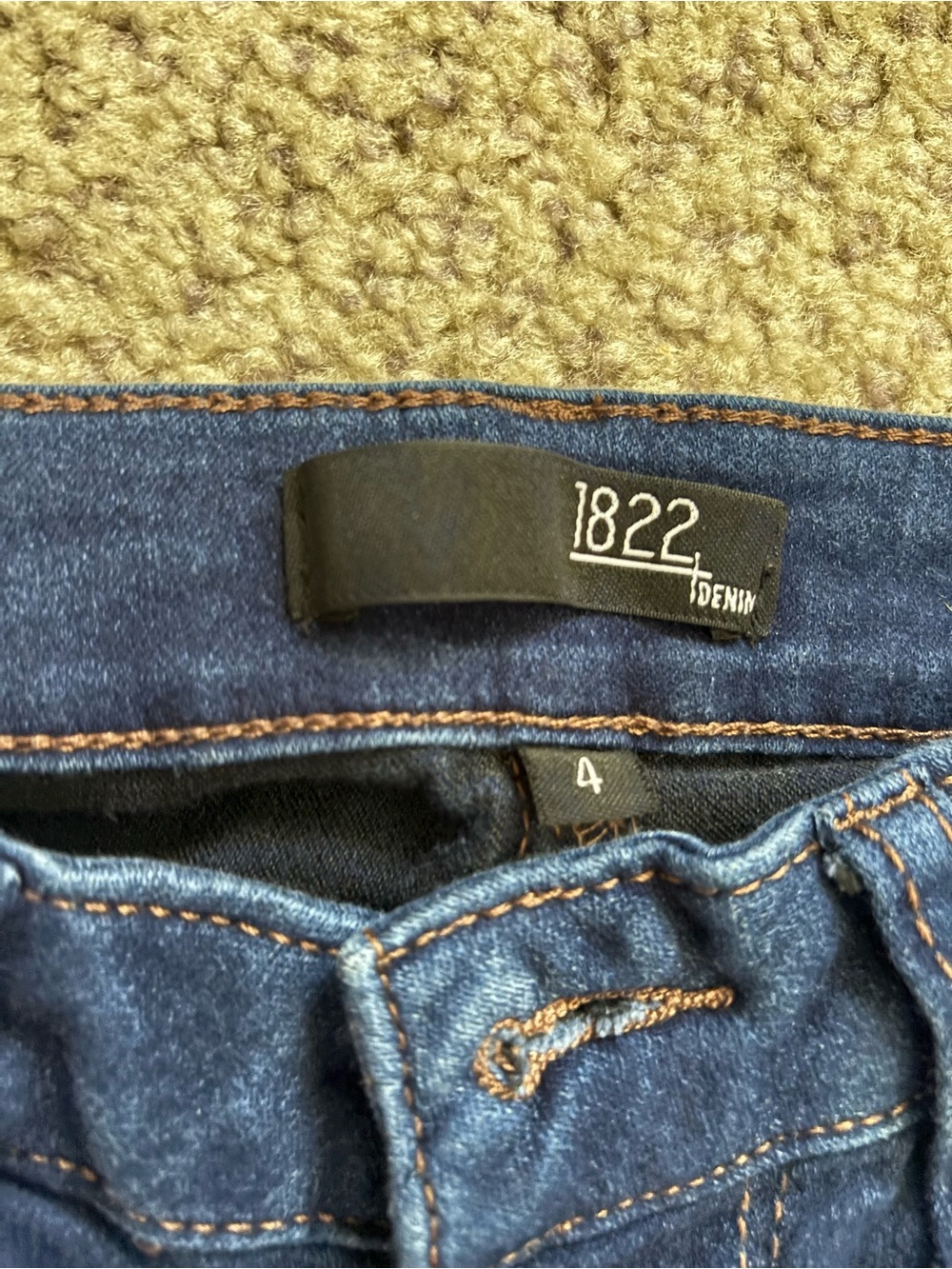 1822 Denim Women's Blue Skinny Jeans with Contrast Stitching
